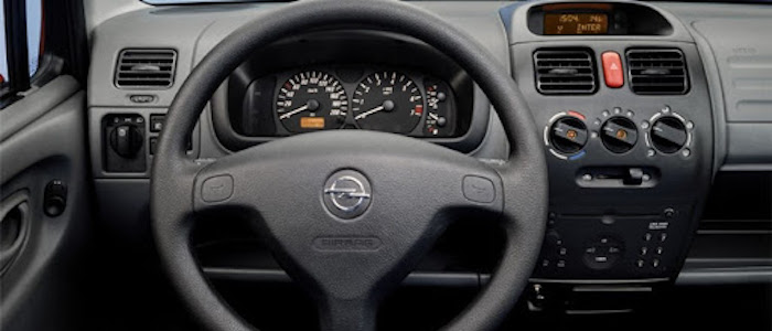 Opel Agila (2003 - 2007) - AutoManie