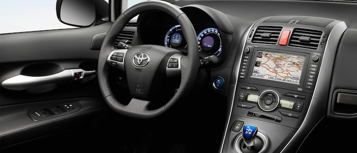 Toyota Auris (2010 - 2013) - AutoManiac